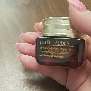 Este Lauder Advanced Night Repair Eye
